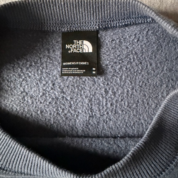 Women’s The North Face Crewneck - Picture 3 of 3